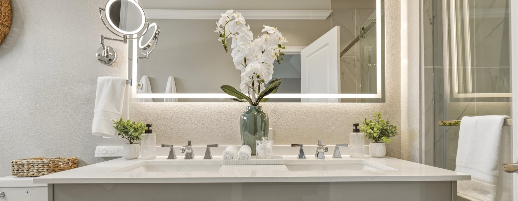 a bathroom with a large mirror